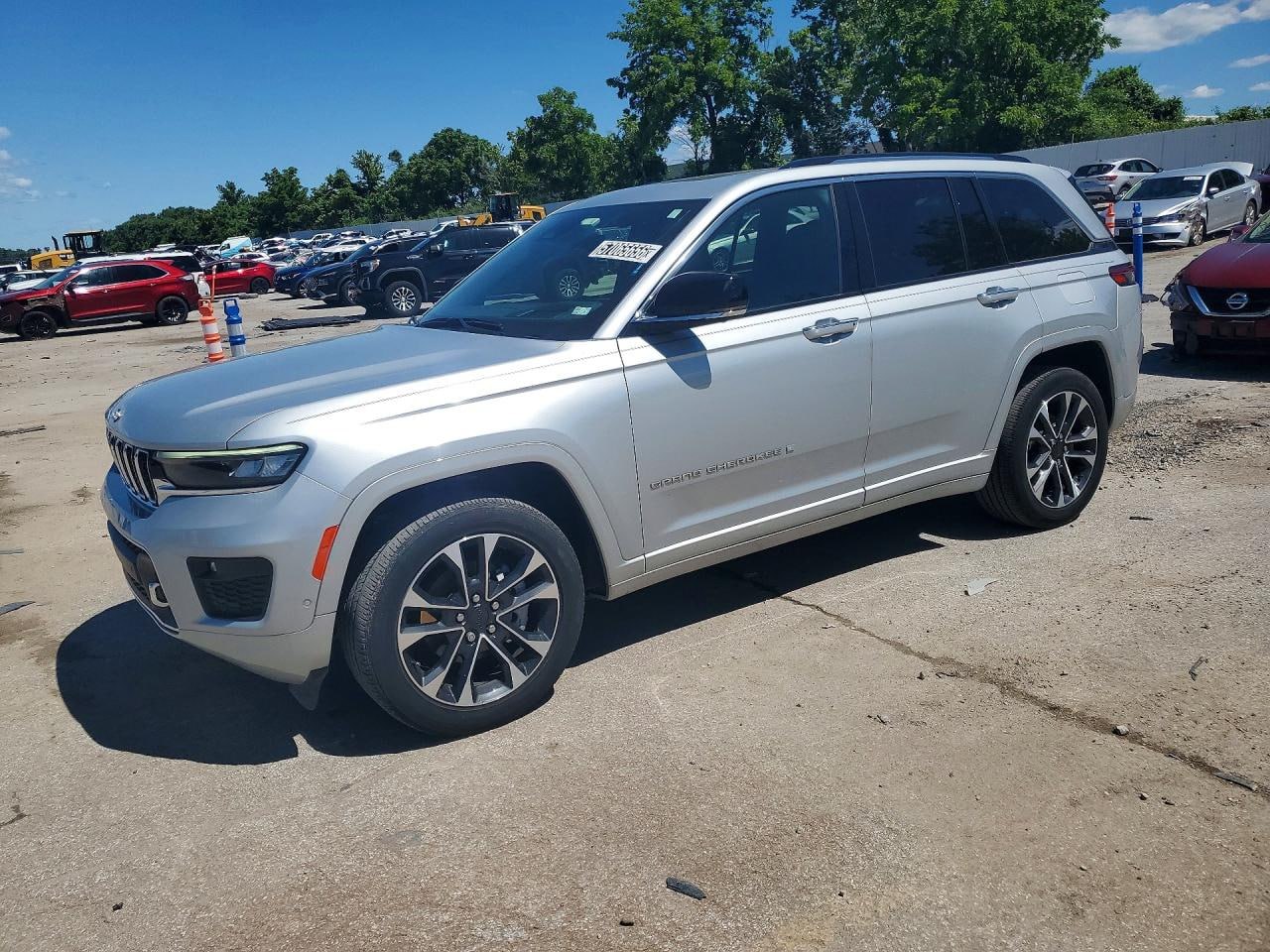JEEP GRAND CHEROKEE OVERLAND 2023